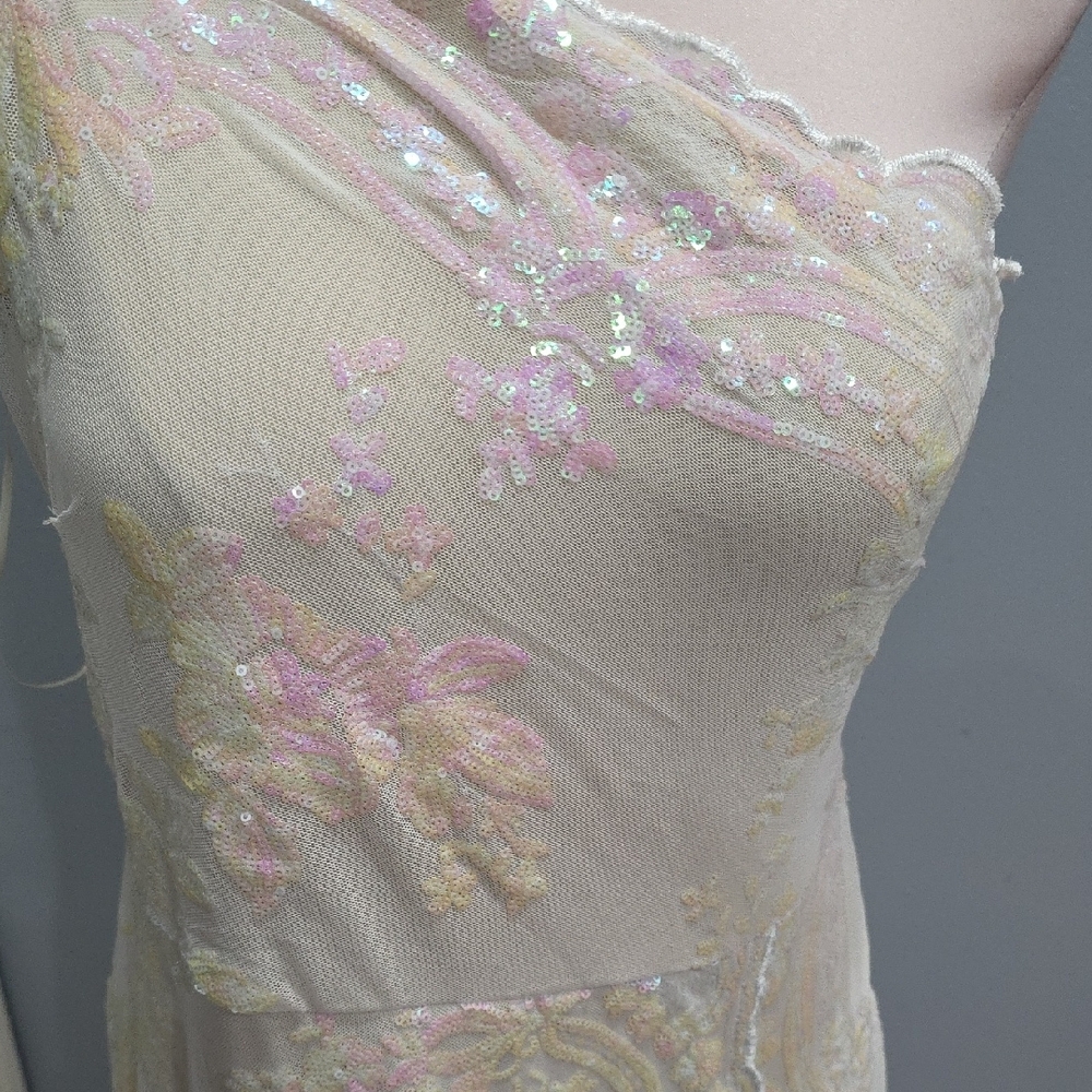 Elegant One-Shoulder‎ Cream Dress - Picture 3 of 6